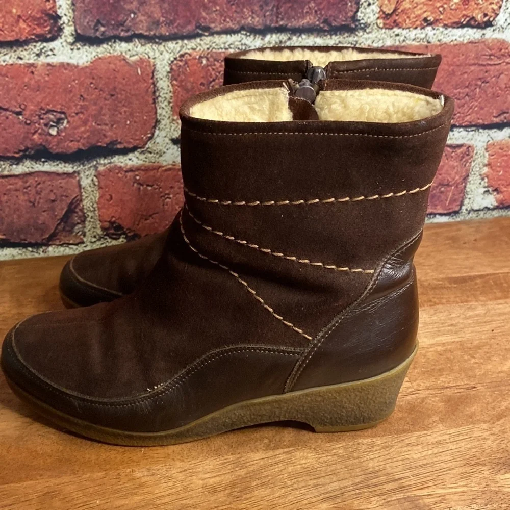 Pajar Brown Genuine Shearling Lining Short Slip On Zip Up Warm Boots Size 7 - Picture 7 of 17